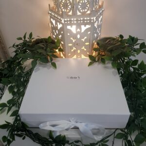 Tailor Your Own Gift Box